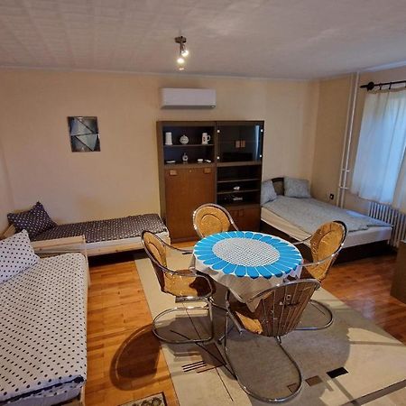 Friendly Apartment In The Suburb. Budapest Ngoại thất bức ảnh