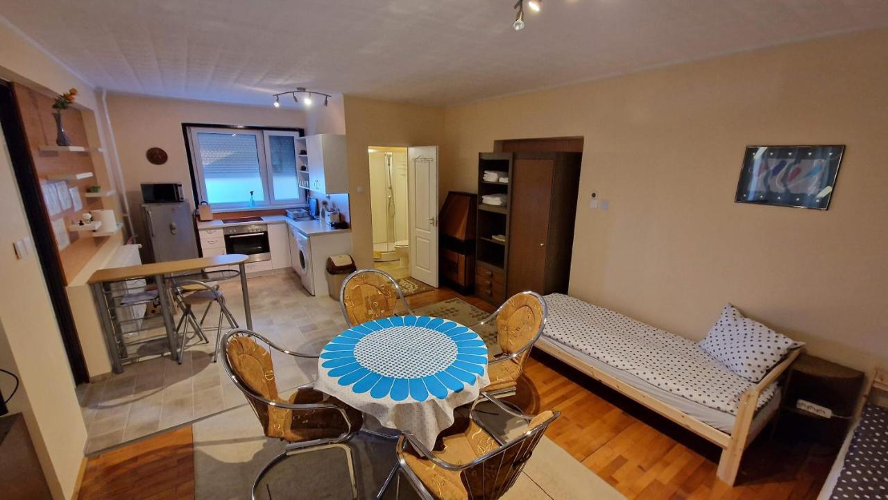 Friendly Apartment In The Suburb. Budapest Ngoại thất bức ảnh